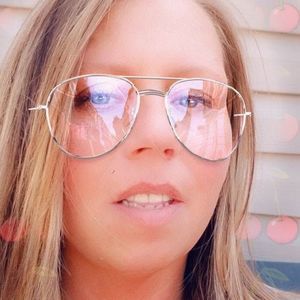 Meet your Posher, Misty